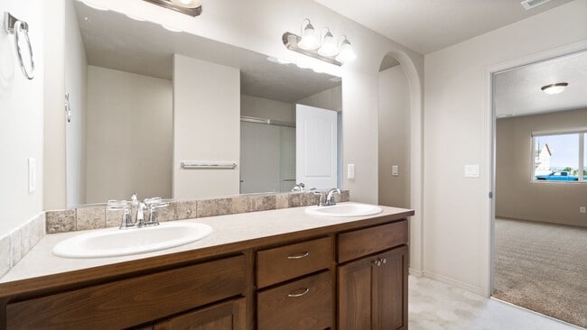 13110 W Tower Ave in Airway Heights, WA - Building Photo - Building Photo