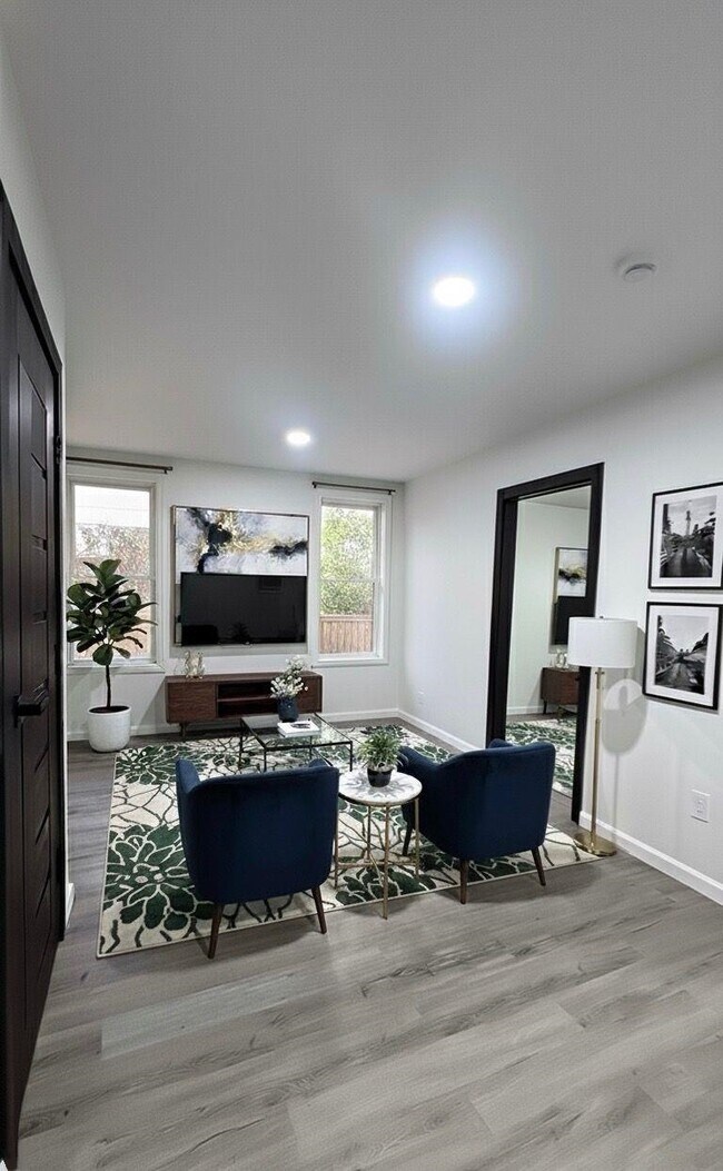 213 Woodward St in Jersey City, NJ - Building Photo - Building Photo