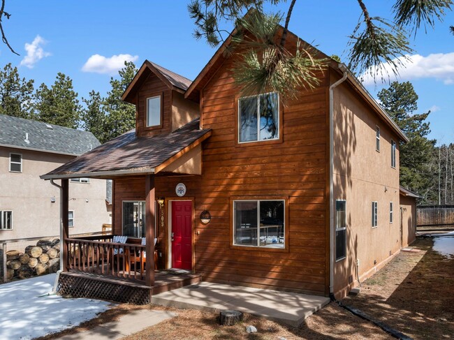 property at 509 N Center St