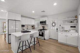 7736 E Avalon Dr in Scottsdale, AZ - Building Photo - Building Photo