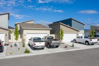 Cottages at Tullamore in Post Falls, ID - Building Photo - Building Photo