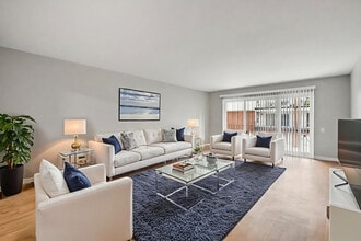Glens of Bloomfield in Bloomfield Hills, MI - Foto de edificio - Building Photo