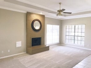 2723 Hot Springs Dr in Pearland, TX - Building Photo - Building Photo