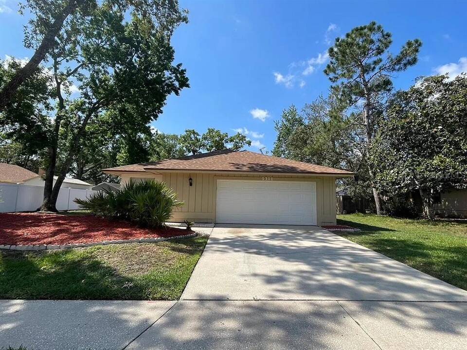 1311 Alfonzo Cir in Winter Springs, FL - Building Photo