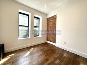 121 La Salle St in New York, NY - Building Photo - Building Photo
