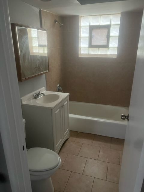 15238 Doctor M.L.K. Jr Dr-Unit -1E in Dolton, IL - Building Photo - Building Photo