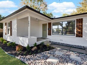 203 Joe White St in Rockwall, TX - Building Photo - Building Photo
