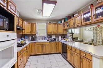 2141 Florida Ave in Kenner, LA - Building Photo - Building Photo