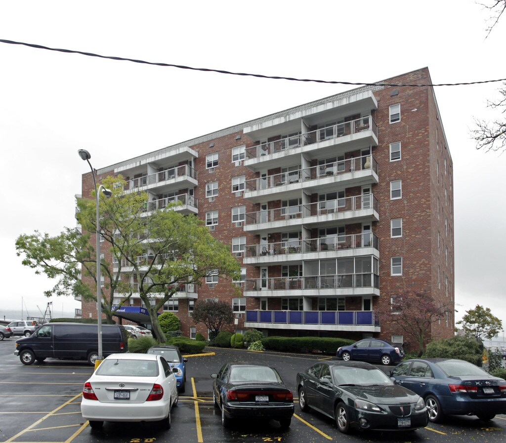 Rivercrest Cooperative Residences Apartments Nyack, NY Apartments For