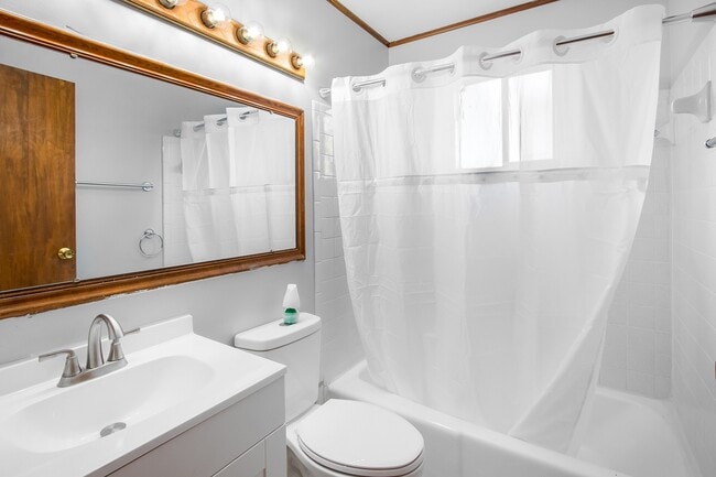 11895 Cedarcreek Dr in Cincinnati, OH - Building Photo - Building Photo