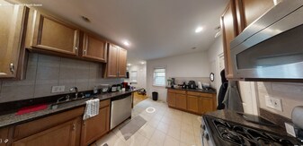 164 L St, Unit 2 in Boston, MA - Building Photo