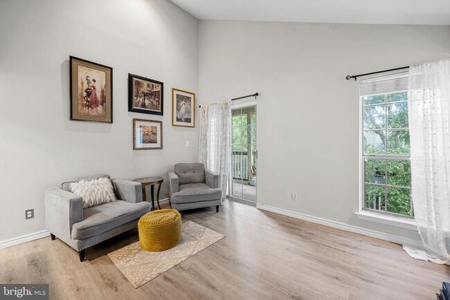 12152 Penderview Terrace in Fairfax, VA - Building Photo - Building Photo