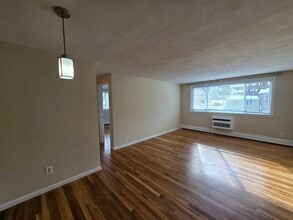 194 Lincoln St in Stoughton, MA - Building Photo - Building Photo