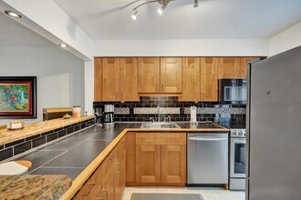 1040 SE 4th Ave, Unit 120 in Deerfield Beach, FL - Building Photo - Building Photo