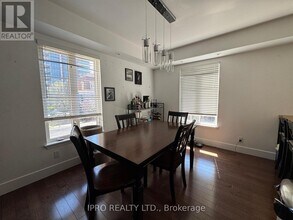 34-34 Western Battery Rd in Toronto, ON - Building Photo - Building Photo