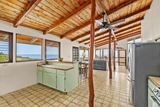 87-3179-3179 Kihikihi Rd in Captain Cook, HI - Building Photo - Building Photo
