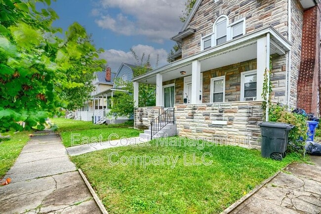 304 Collins Ave in Baltimore, MD - Building Photo - Building Photo