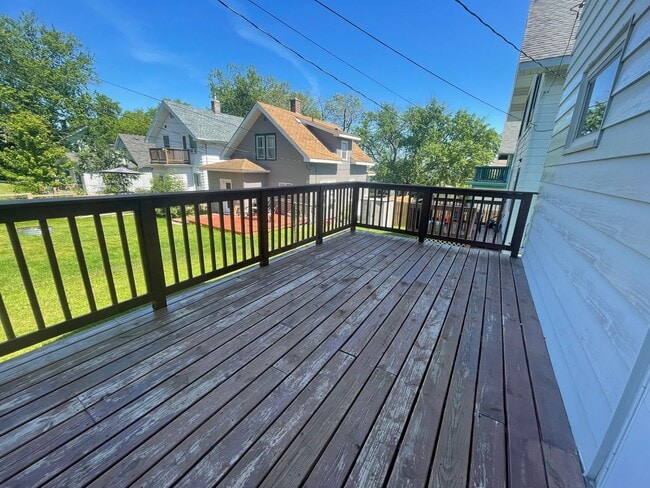 1010 N 13th Ave E in Duluth, MN - Building Photo - Building Photo