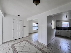 231 Segovia Dr in Laredo, TX - Building Photo - Building Photo