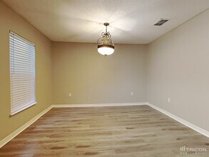 10323 Frog Pond Dr in Riverview, FL - Building Photo - Building Photo