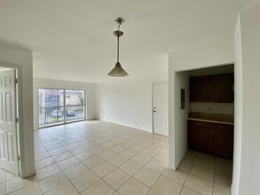 2914 NW 55th Ave in Lauderhill, FL - Building Photo - Building Photo