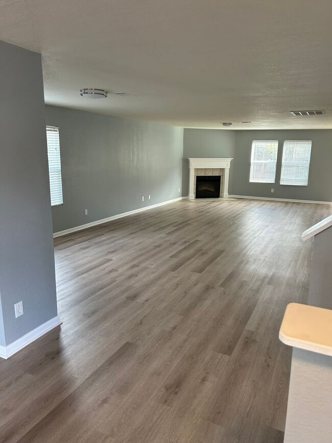 207 Millbury Ct in Madison, AL - Foto de edificio - Building Photo