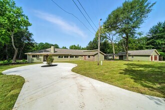 1506 Shady Glen Dr in Montgomery, TX - Building Photo - Building Photo
