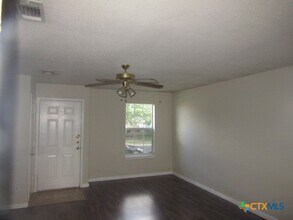 1213 Fox Creek Dr in Killeen, TX - Building Photo - Building Photo