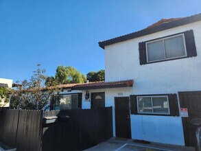 995 Rosecrans St in San Diego, CA - Building Photo - Building Photo