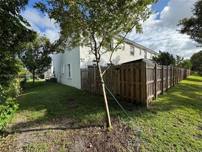 2604 SE 19th St in Homestead, FL - Building Photo - Building Photo