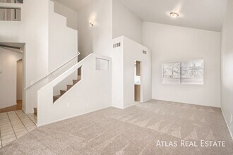 4420 Vincente Ln in Las Vegas, NV - Building Photo - Building Photo