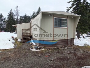 468800 US-95 in Sagle, ID - Building Photo - Building Photo