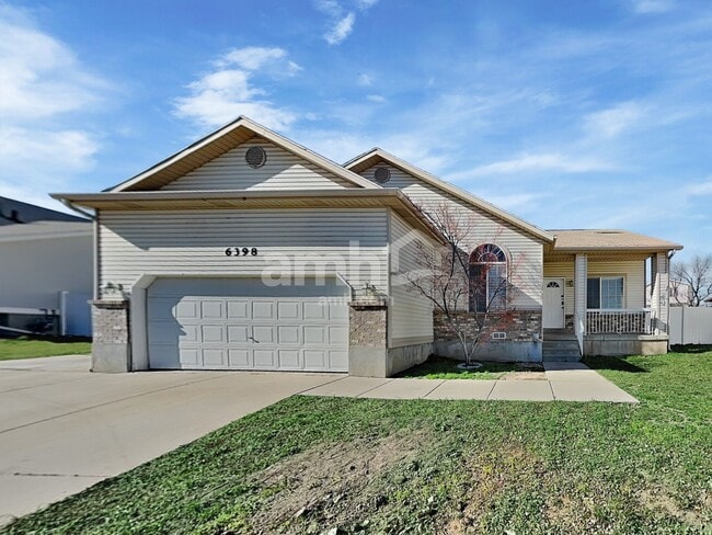 property at 6398 S Clover Creek Ln