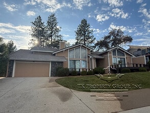 17574 Patricia Way in Grass Valley, CA - Building Photo - Building Photo