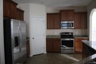 2407 Magnolia Tree Ln in Durham, NC - Foto de edificio - Building Photo