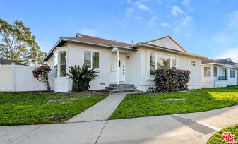 6272 Silva St in Lakewood, CA - Building Photo