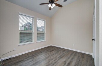 15607 Whispering Green Dr in Cypress, TX - Building Photo - Building Photo