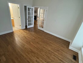 259 W Ocean View Ave in Norfolk, VA - Building Photo