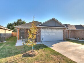 11452 SW 12th St in Yukon, OK - Building Photo - Building Photo