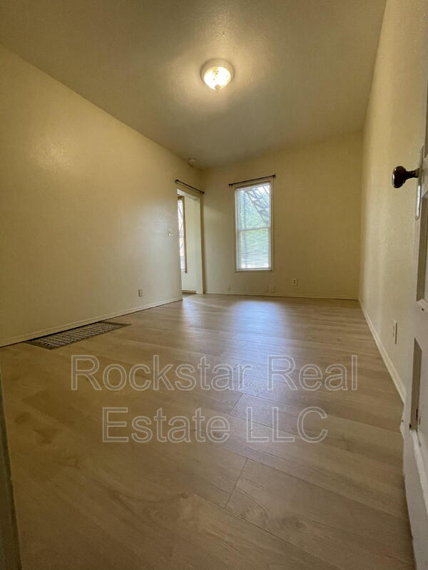 property at 1420 E 16th Ave