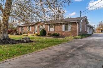 412 Winwood Dr in Lebanon, TN - Foto de edificio - Building Photo