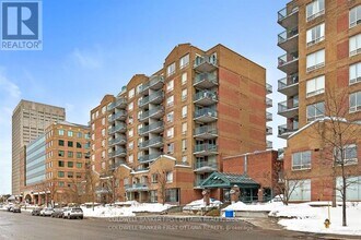 35-435 Holland Ave in Ottawa, ON - Building Photo - Building Photo