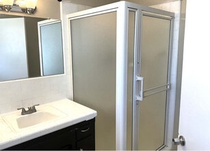 13139 Archwood St in Los Angeles, CA - Building Photo - Building Photo