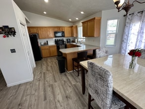 270 E 15th N St in Mountain Home, ID - Building Photo - Building Photo