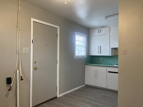 2411 E 30th St in Lubbock, TX - Building Photo - Building Photo