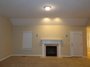 105 Koleberg Trl in Hendersonville, TN - Foto de edificio - Building Photo