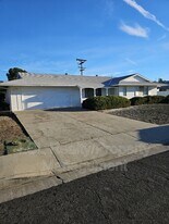29456 Carmel Rd in Menifee, CA - Building Photo