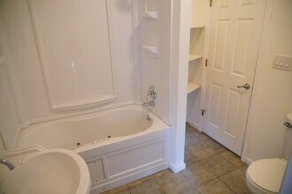 260 Main St in Matawan, NJ - Building Photo - Building Photo