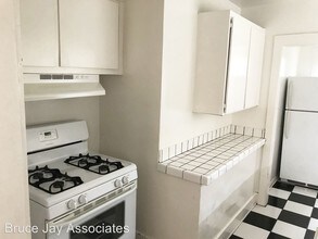 1134 Orange Grove Ave in Glendale, CA - Building Photo - Building Photo