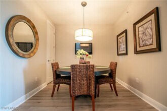 8000 Via Sardinia St in Estero, FL - Building Photo - Building Photo
